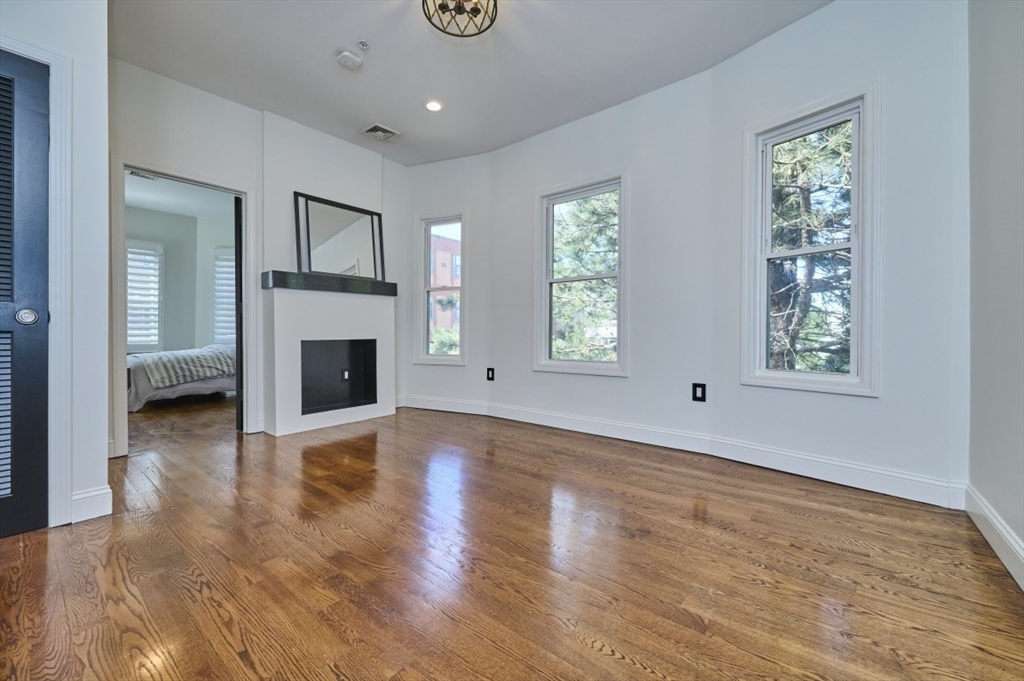 173 Walnut St 3