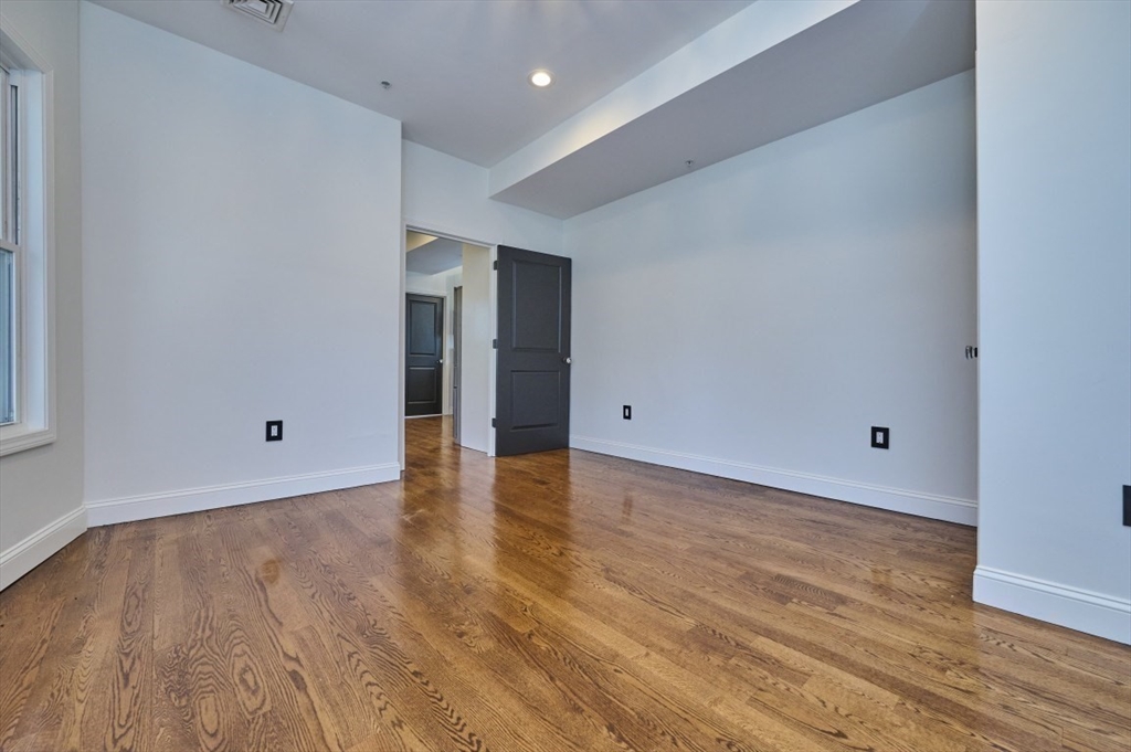 173 Walnut St 3