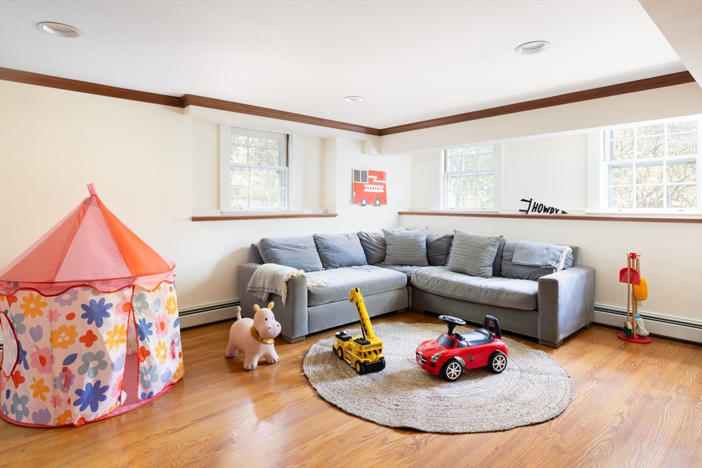 401 Heath Street, Brookline, MA Photo #22