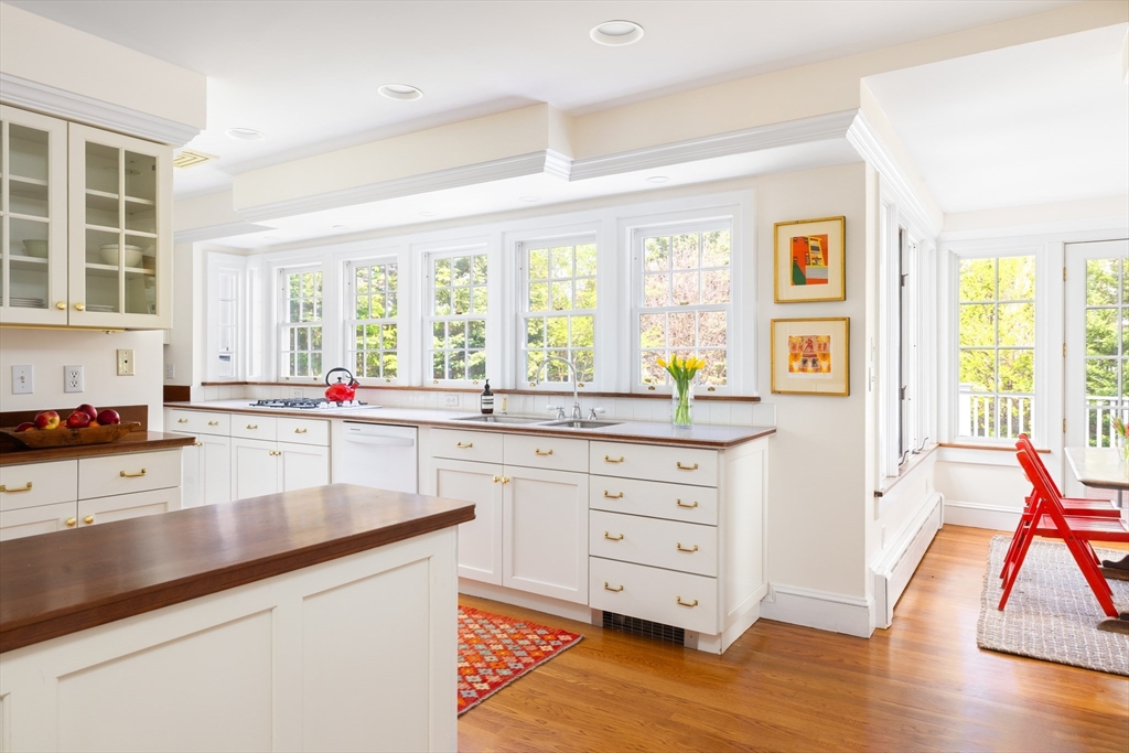 401 Heath Street, Brookline, MA Photo #11