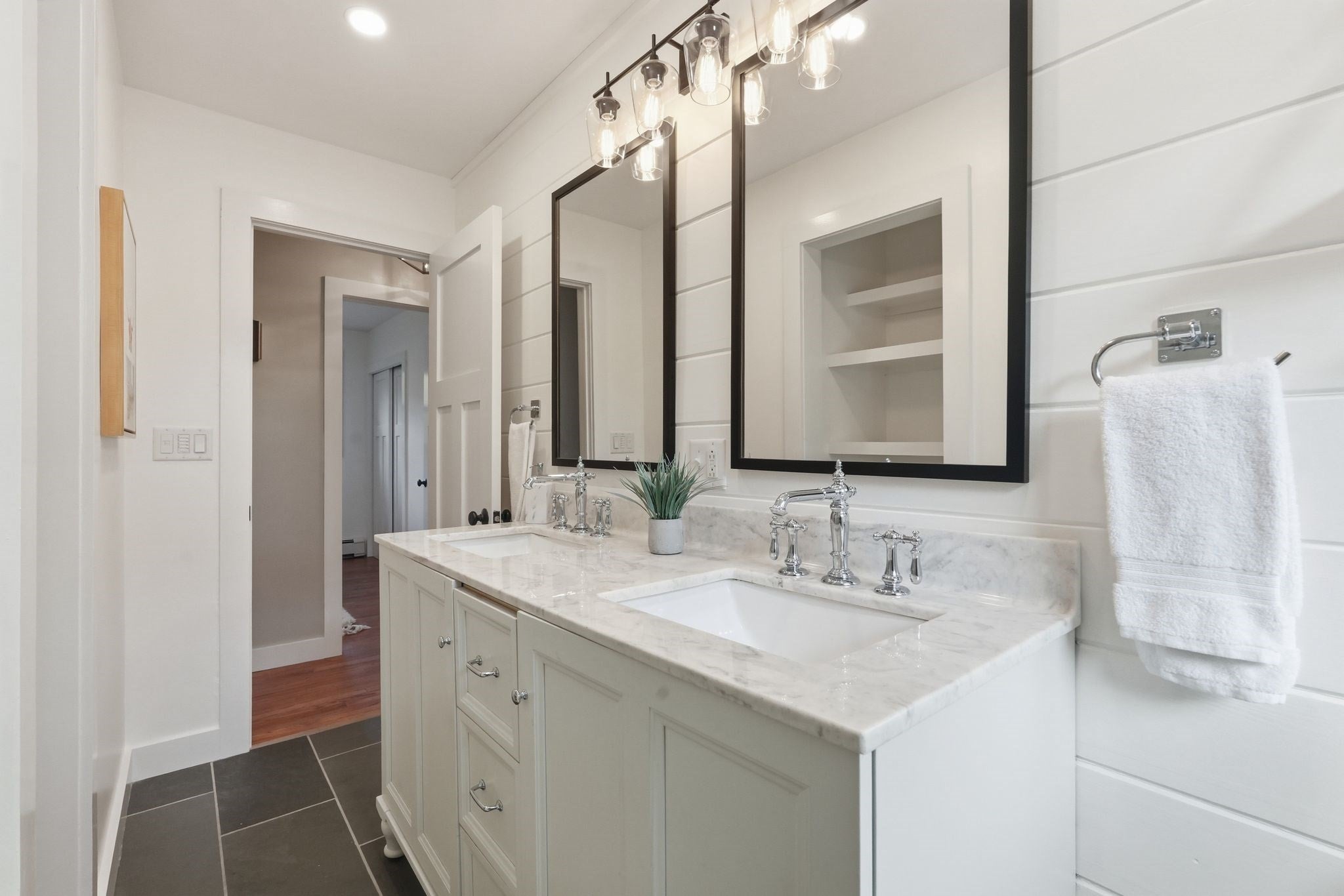 284 Housatonic St, Lenox, MA Photo #27