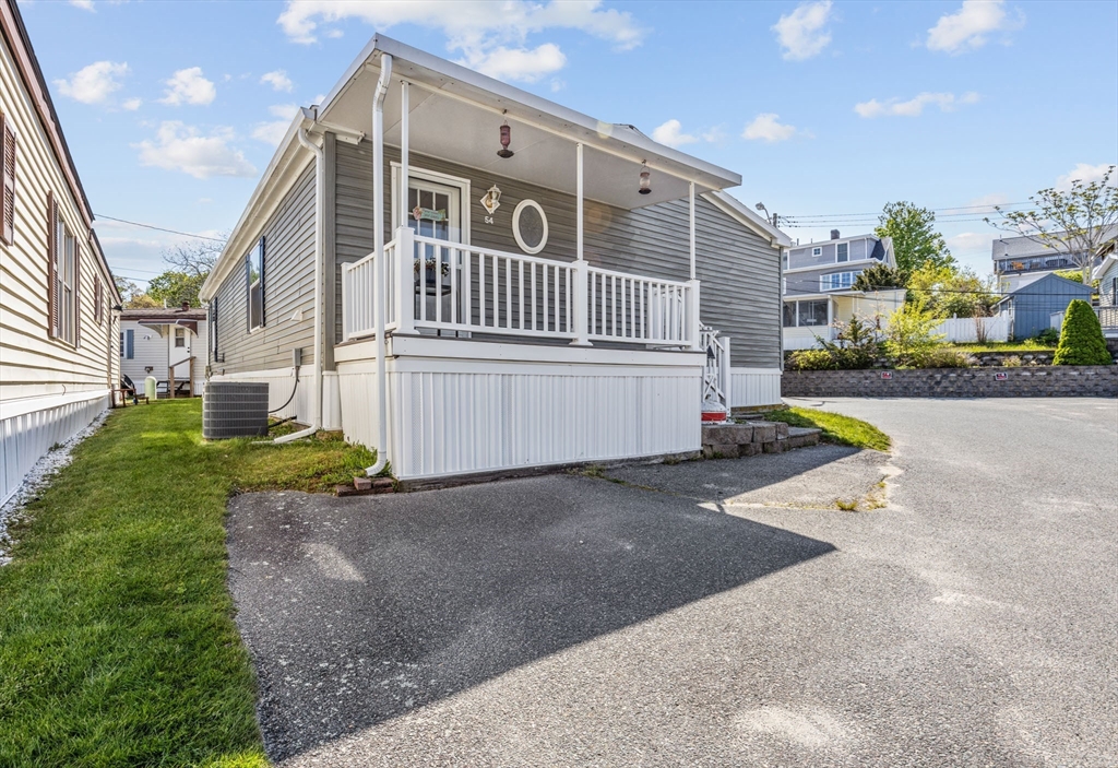 54 Kins Ct