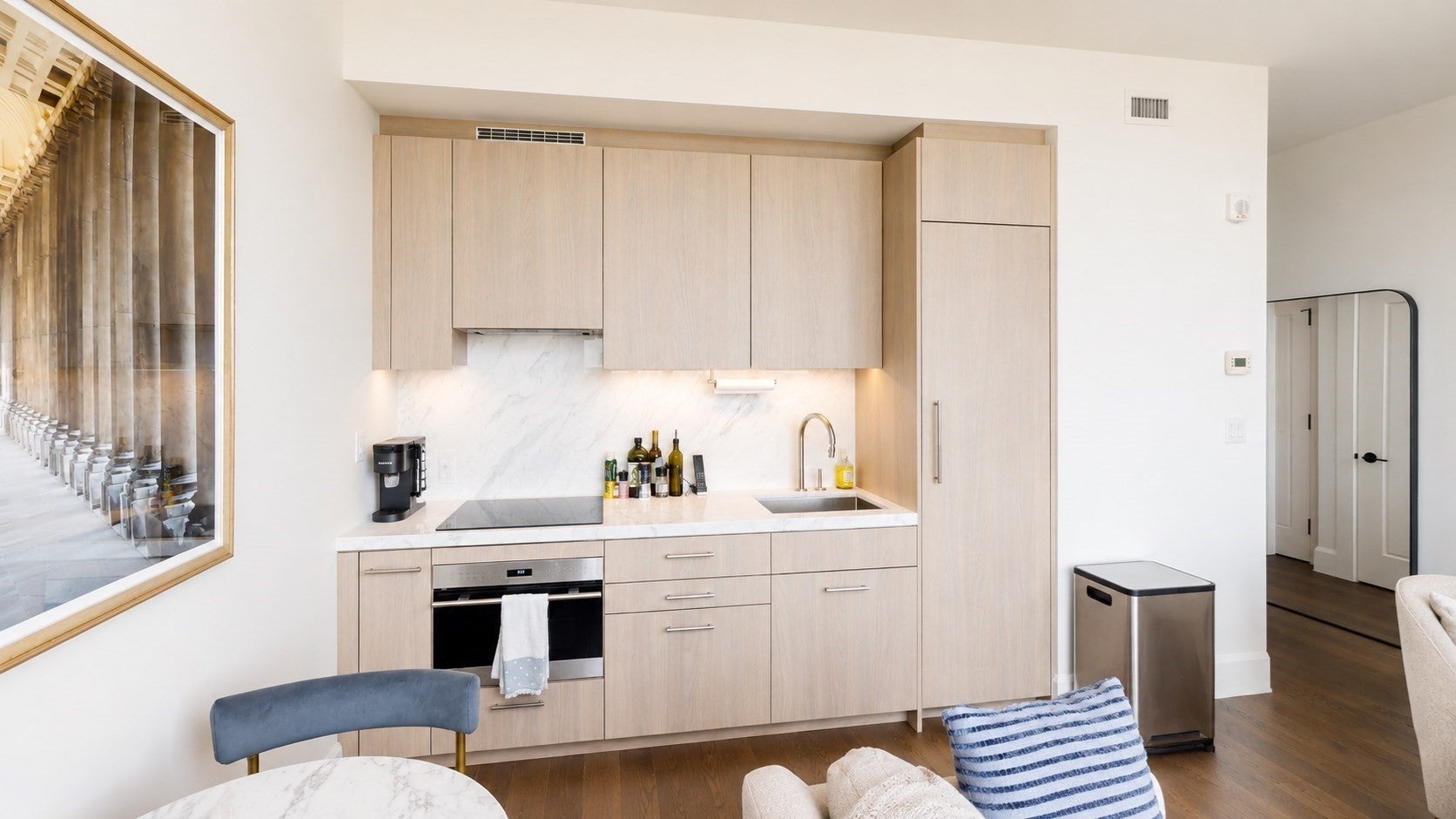 430 Stuart St 21D