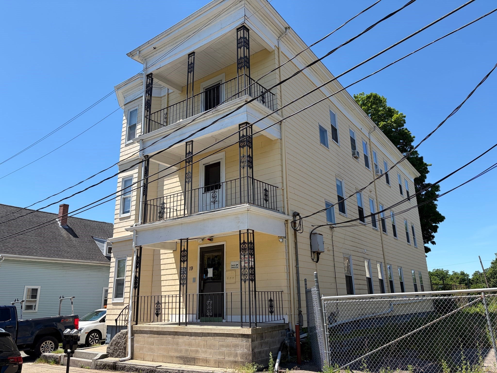 19 Clinton Ave