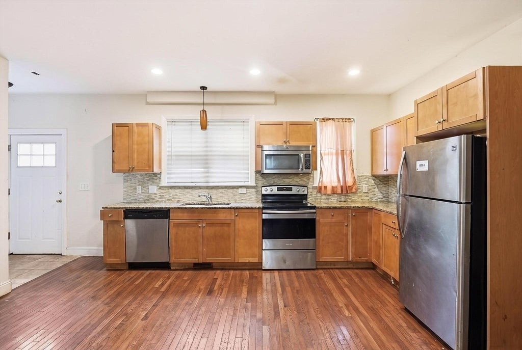 31 Franklin Ave, Chelsea, MA, 31 Franklin Ave, Chelsea, MA Photo #19