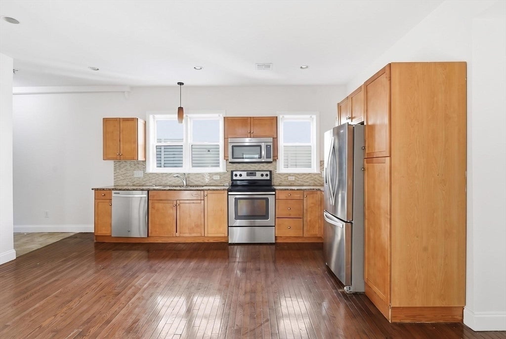 31 Franklin Ave, Chelsea, MA, 31 Franklin Ave, Chelsea, MA Photo #5