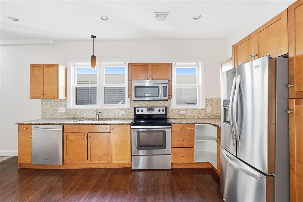 31 Franklin Ave, Chelsea, MA, 31 Franklin Ave, Chelsea, MA Photo #3