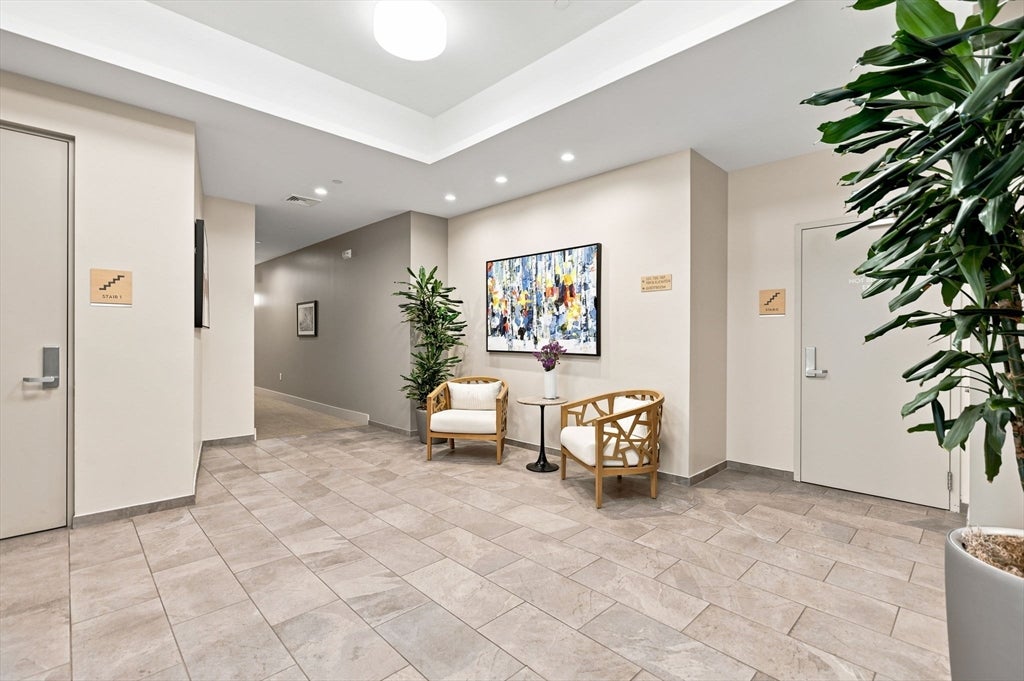 7 Beech St #219, Cambridge, MA Photo #17