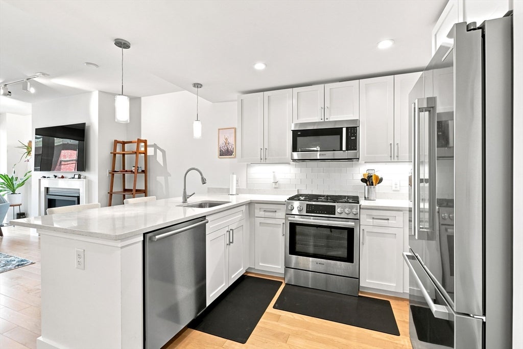 7 Beech St #219, Cambridge, MA Photo #8