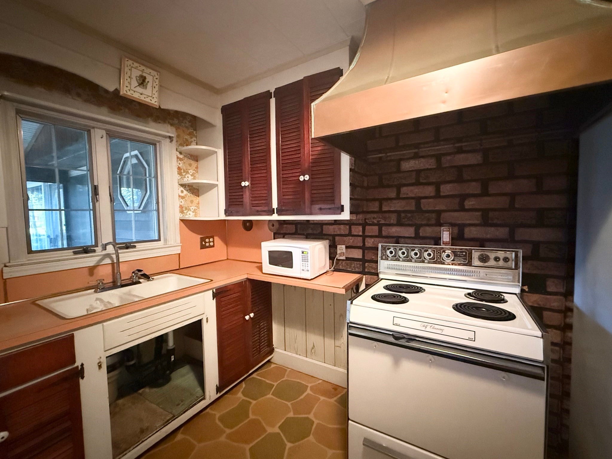 719 South Branch Parkway, Springfield, MA, 719 South Branch Parkway, Springfield, MA Photo #16