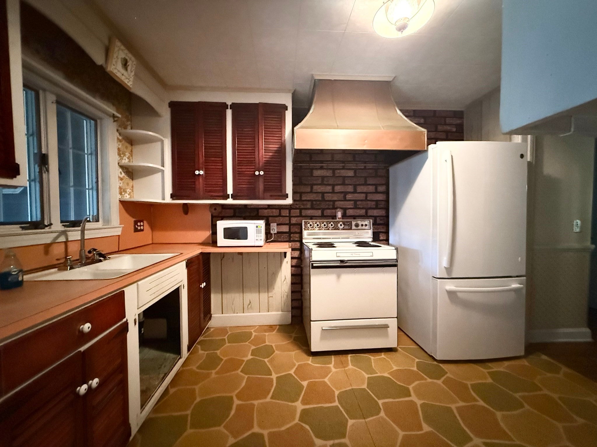 719 South Branch Parkway, Springfield, MA, 719 South Branch Parkway, Springfield, MA Photo #15