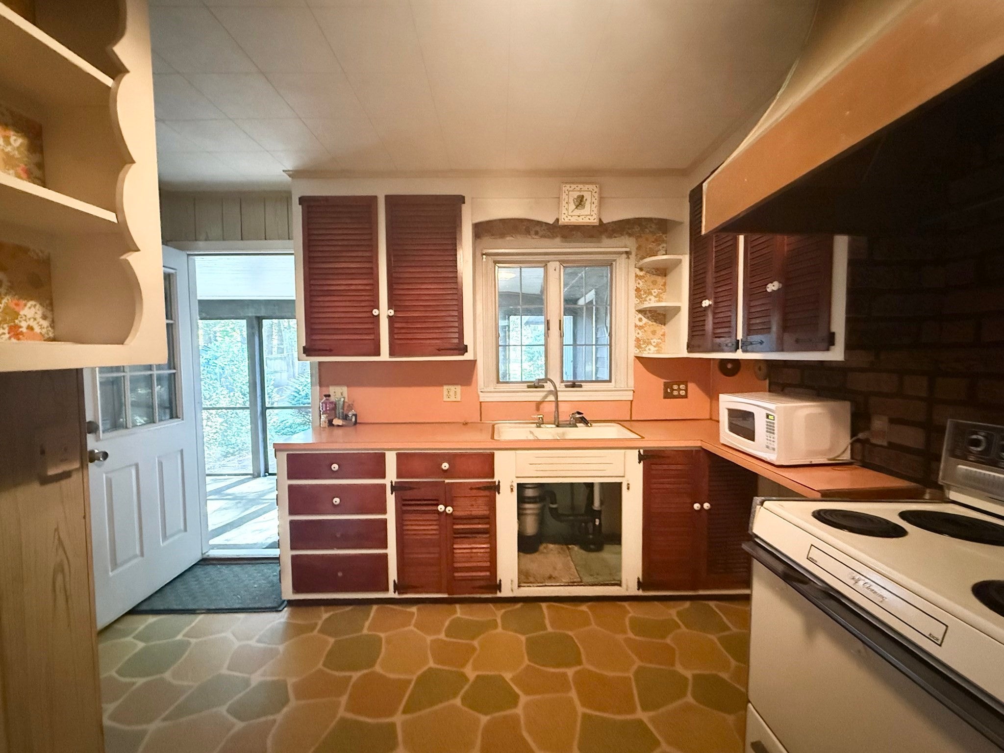 719 South Branch Parkway, Springfield, MA, 719 South Branch Parkway, Springfield, MA Photo #17