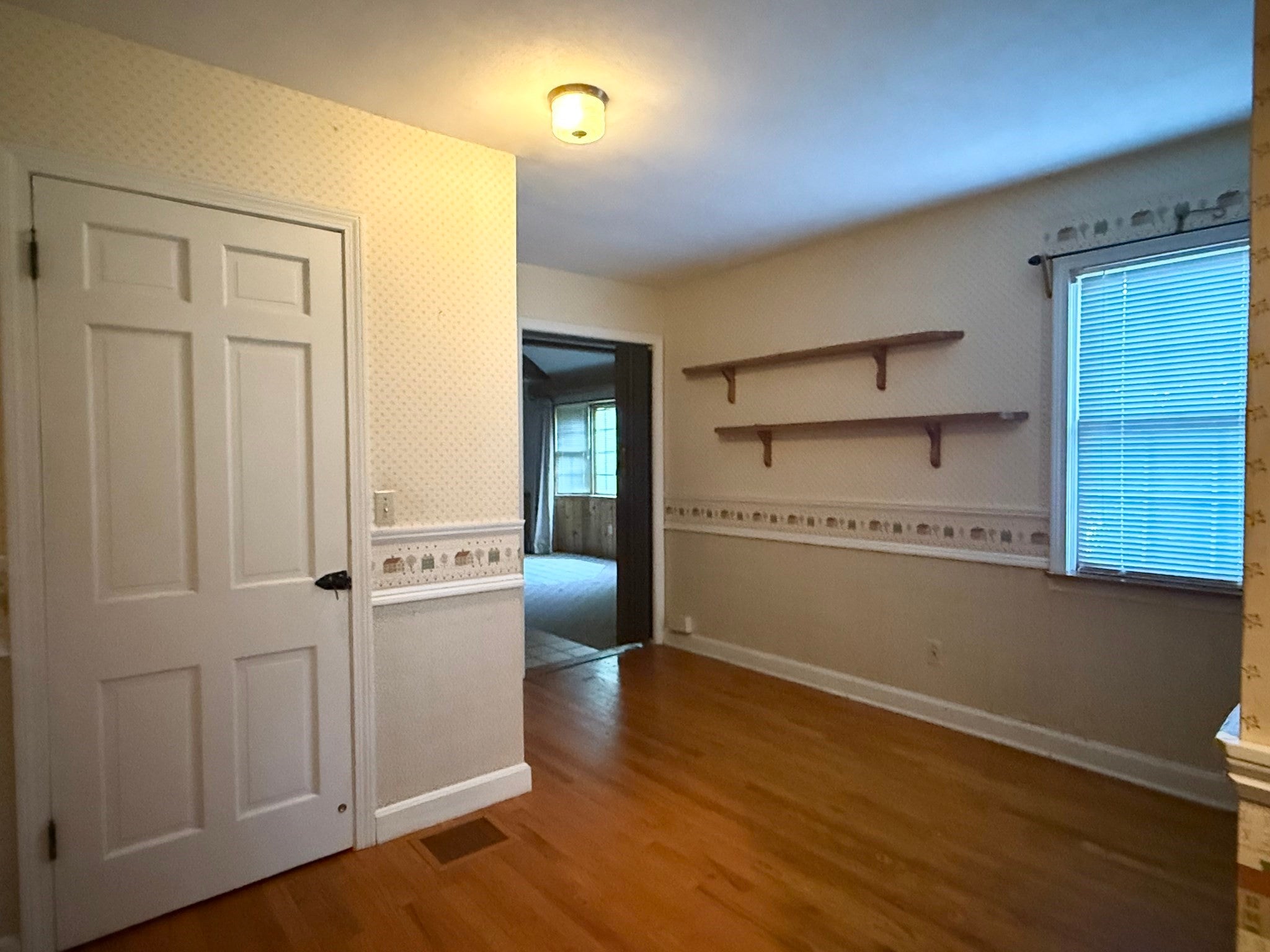 719 South Branch Parkway, Springfield, MA, 719 South Branch Parkway, Springfield, MA Photo #24
