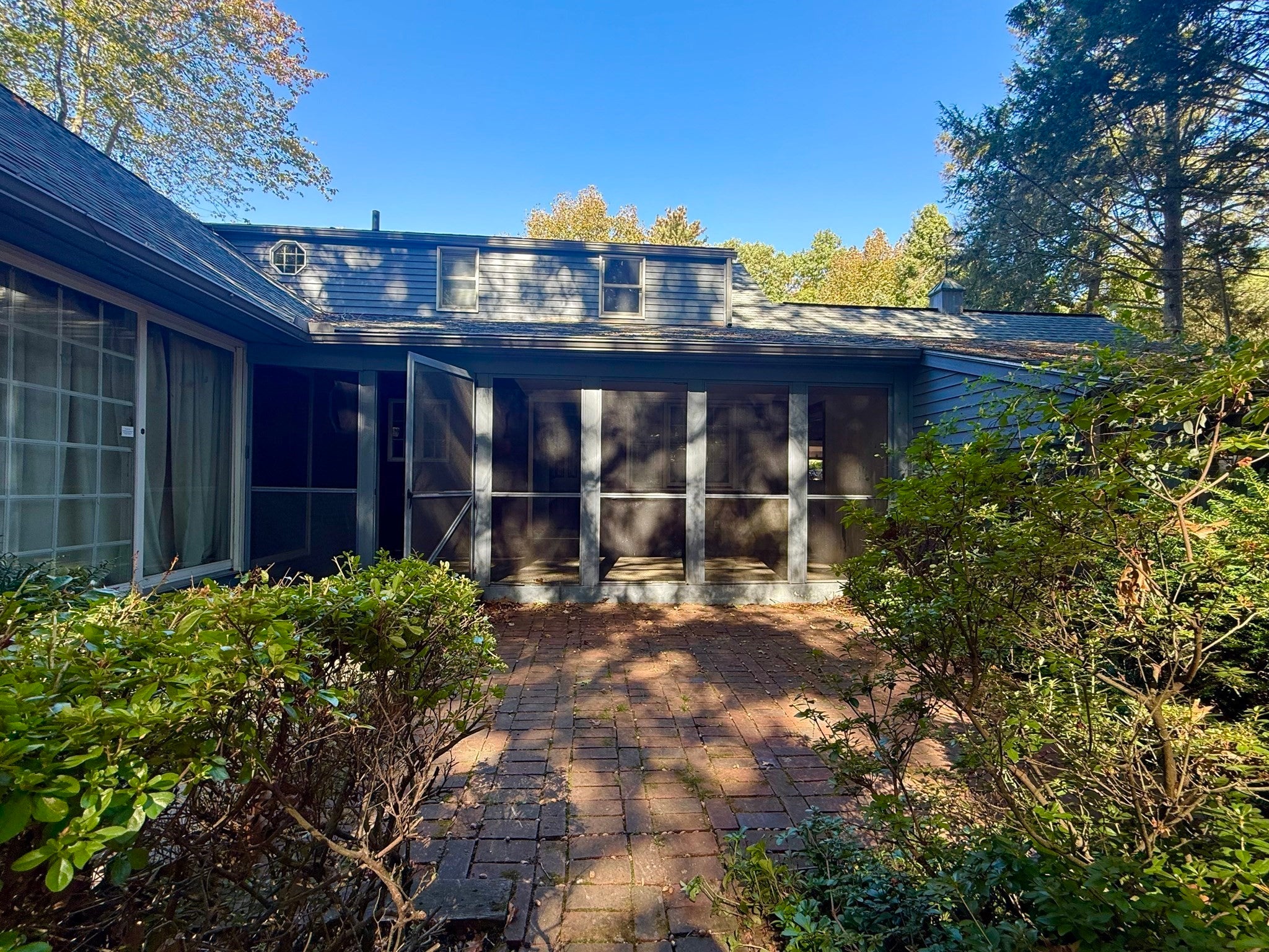 719 South Branch Parkway, Springfield, MA, 719 South Branch Parkway, Springfield, MA Photo #9