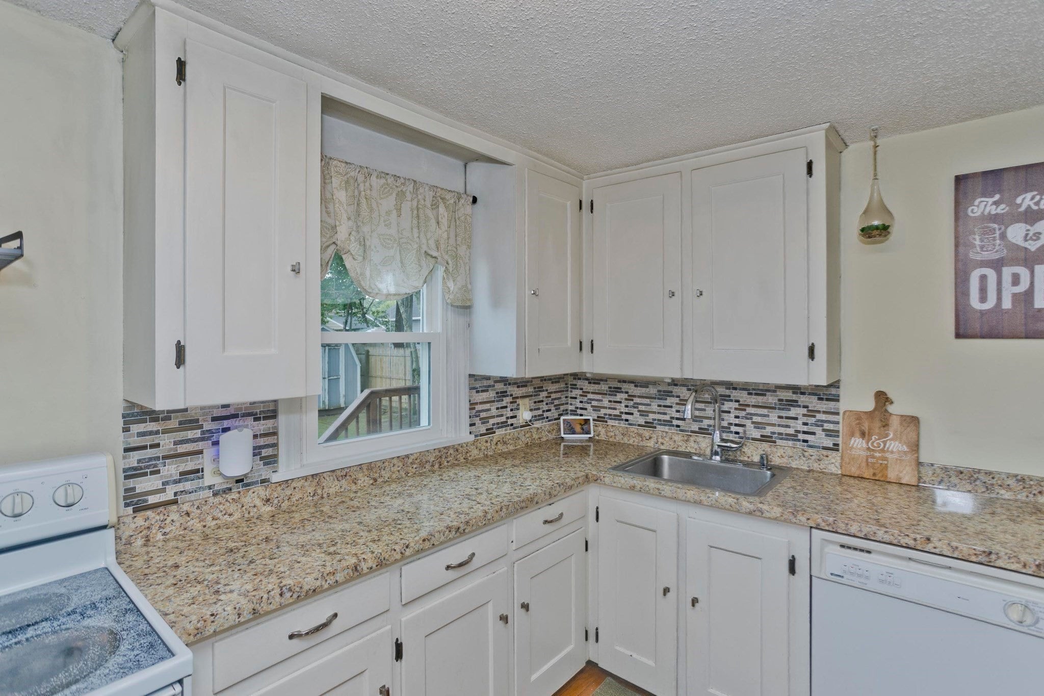 143 Winton St, Springfield, MA, 143 Winton St, Springfield, MA Photo #12