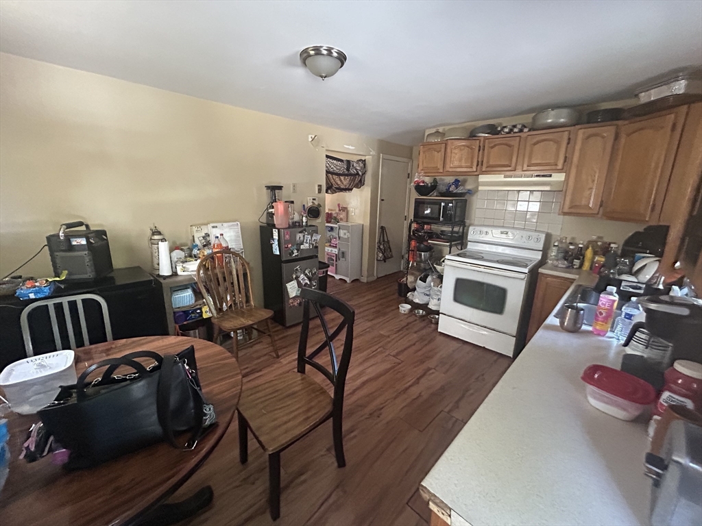 28-30 Aster St