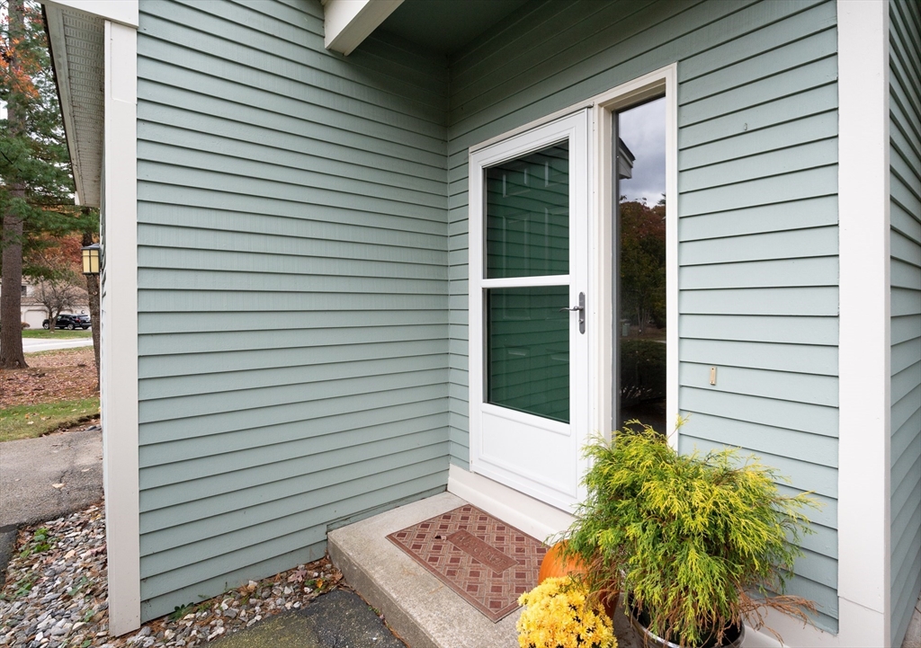 98 Indian Rock Rd 98