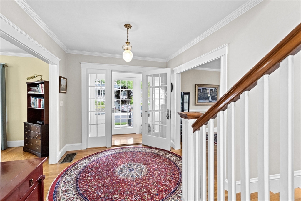 14 Maypole Rd