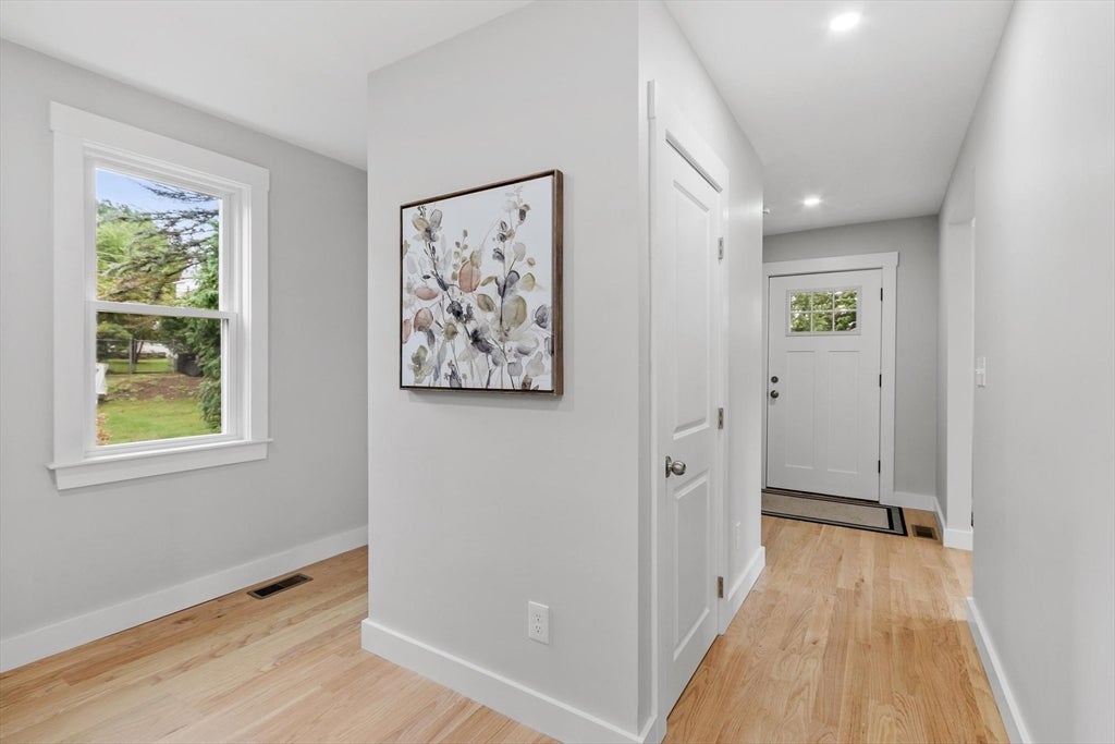 317 Middlesex St, North Andover, MA Photo #11