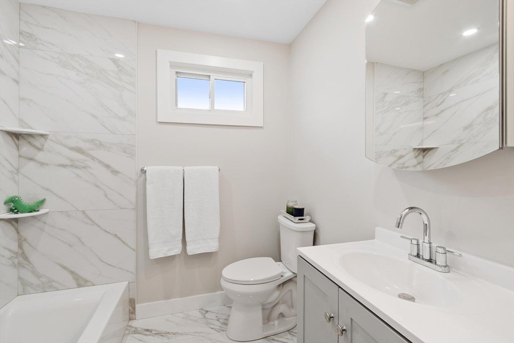 317 Middlesex St, North Andover, MA Photo #23