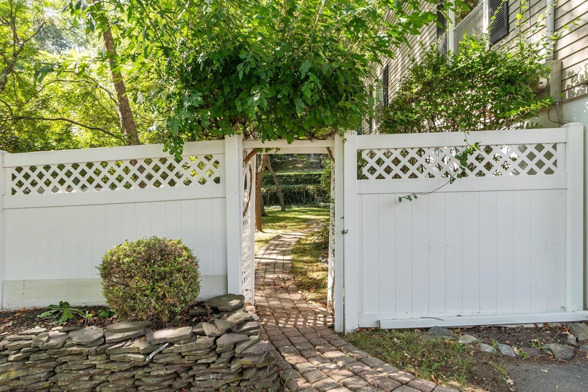 1 Standish Road, Lynnfield, MA, 1 Standish Road, Lynnfield, MA Photo #37