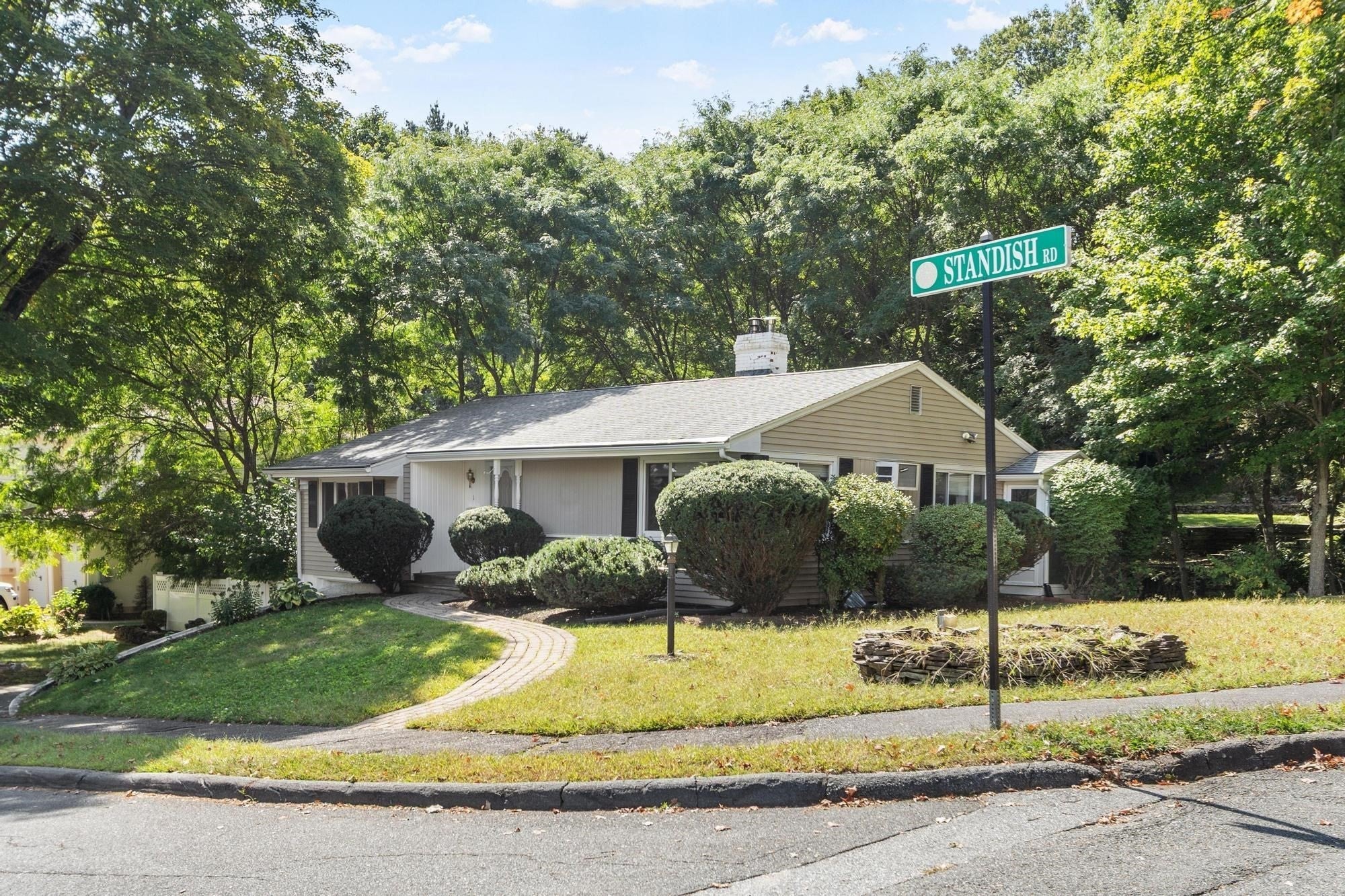 1 Standish Road, Lynnfield, MA, 1 Standish Road, Lynnfield, MA Photo #31