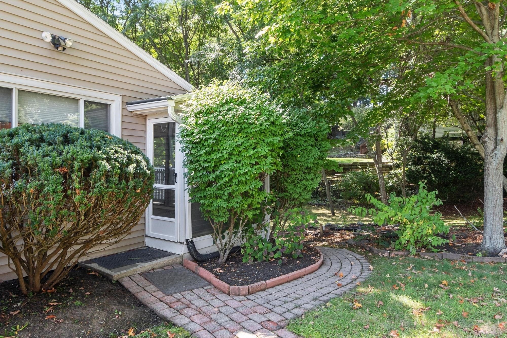 1 Standish Road, Lynnfield, MA, 1 Standish Road, Lynnfield, MA Photo #33