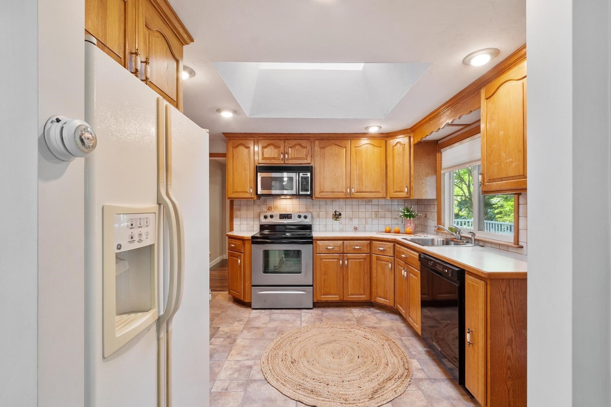 1 Standish Road, Lynnfield, MA, 1 Standish Road, Lynnfield, MA Photo #6