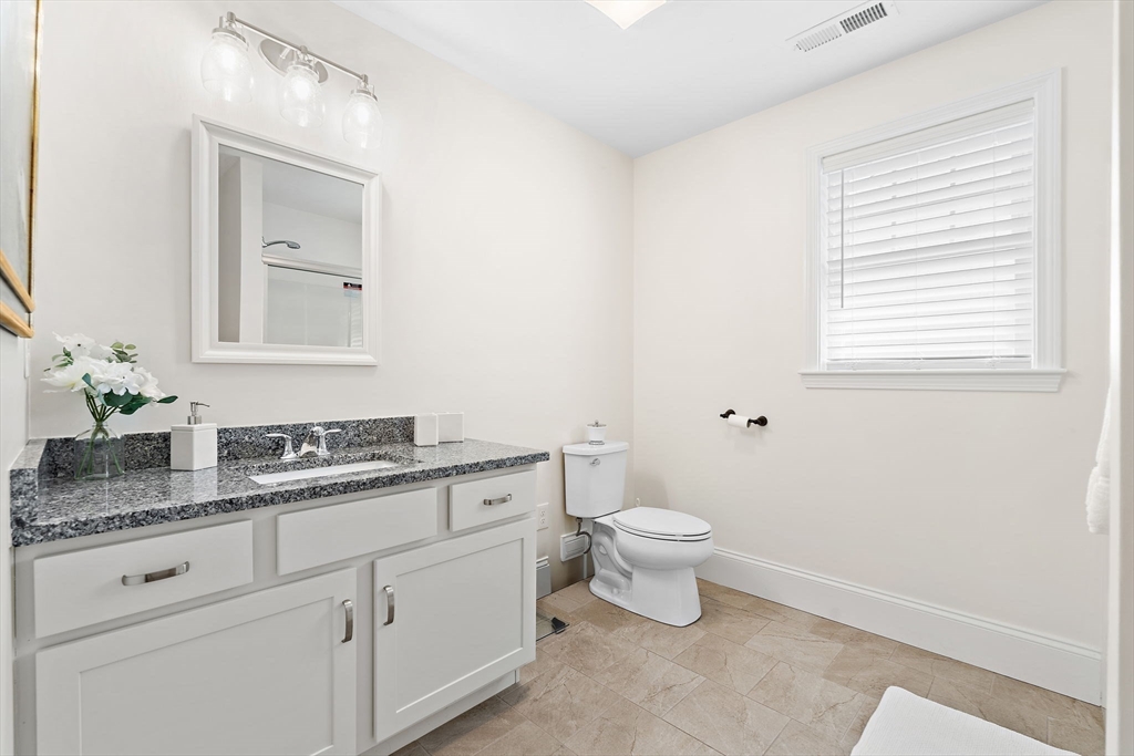 13 Cleary Cir #13, Norfolk, MA Photo #27