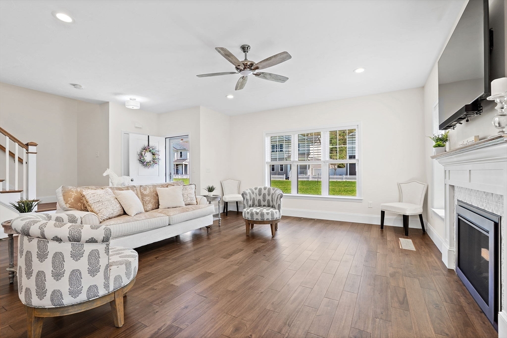 13 Cleary Cir #13, Norfolk, MA Photo #12