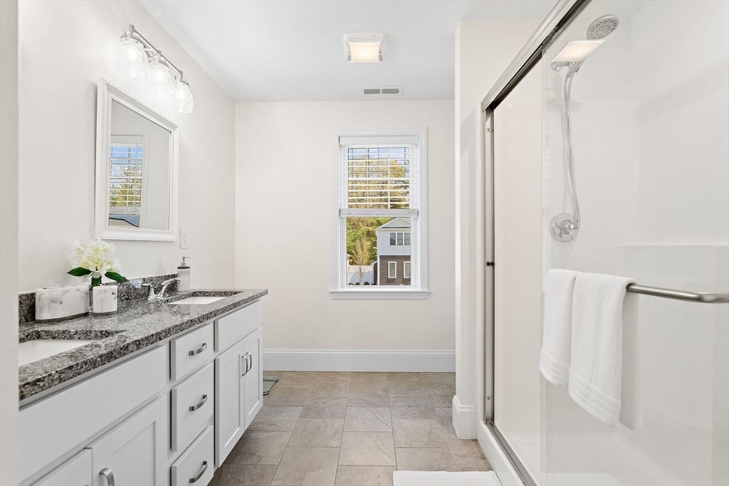 13 Cleary Cir #13, Norfolk, MA Photo #21