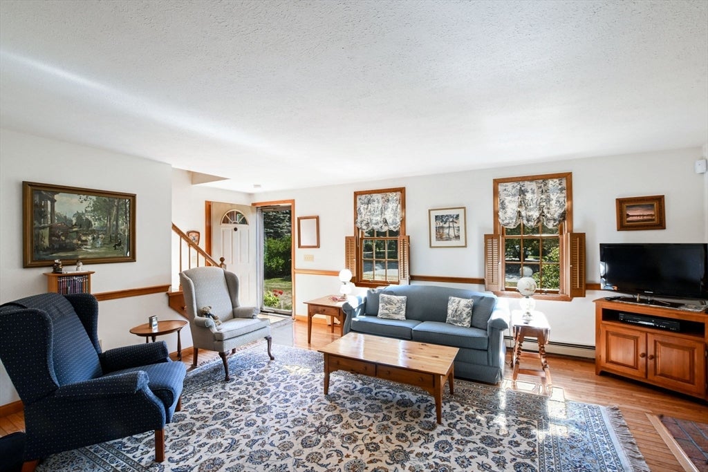 86 Sadys Lane, Falmouth, MA, 86 Sadys Lane, Falmouth, MA Photo #9