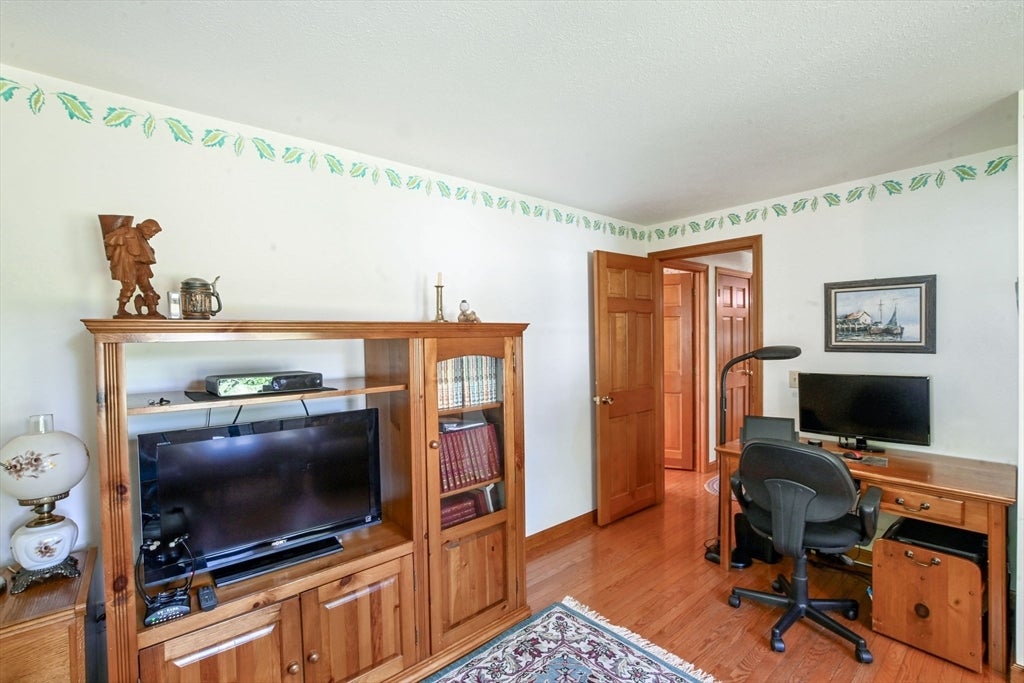 86 Sadys Lane, Falmouth, MA, 86 Sadys Lane, Falmouth, MA Photo #16
