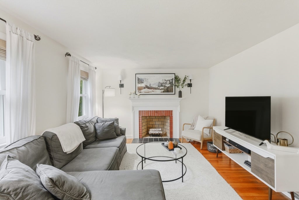 31 Allen Rd