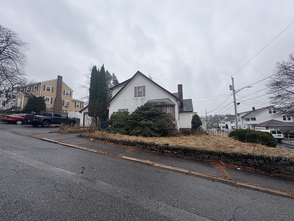 47 Hallenan Ave