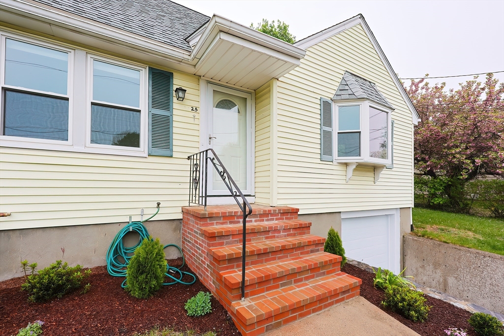 25 Longwood Ter