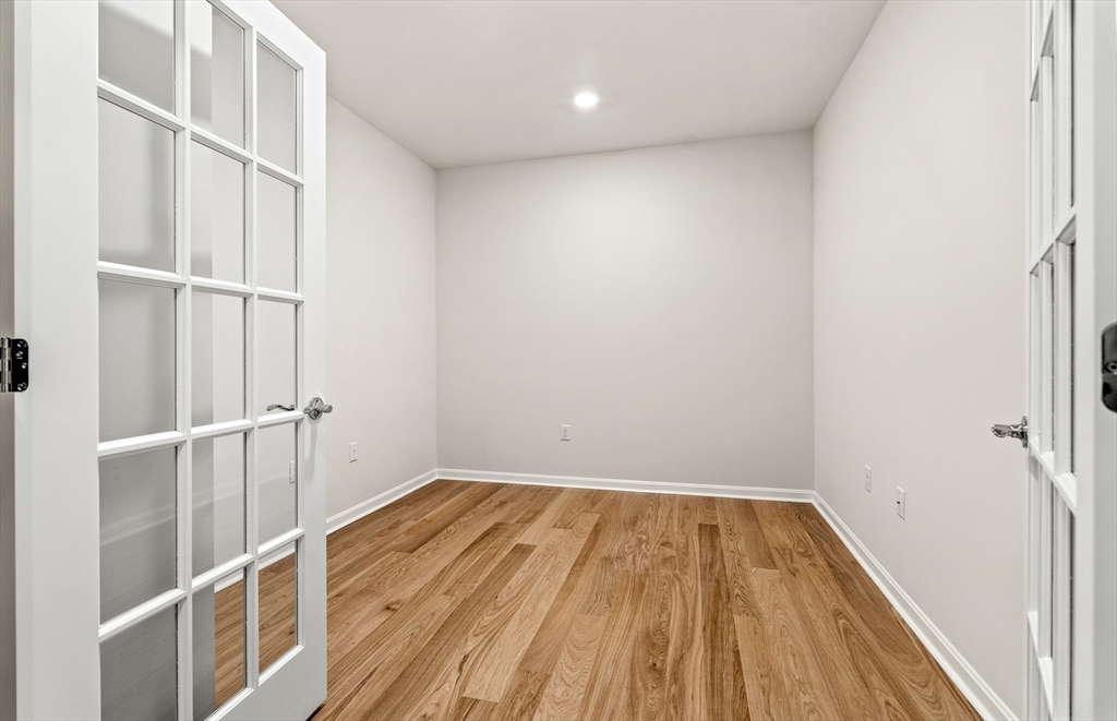 5 Peters Farm Way 408