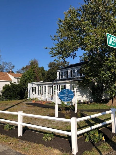 Photo of 576 Main St #1B, Dennis, MA 02639 (MLS # 73593190)