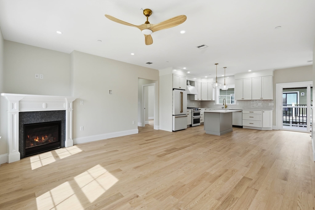 11 Washington Street M