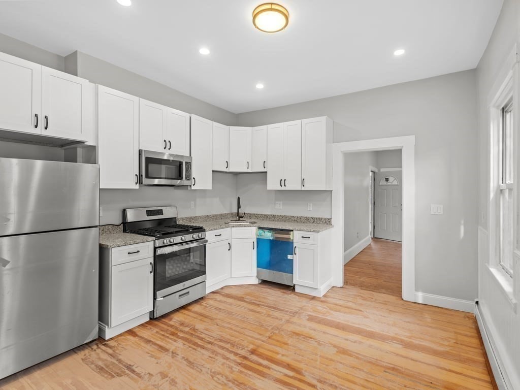 805 E Fifth St #1, Boston, MA Photo #1