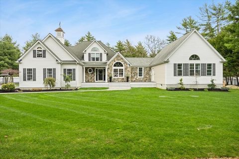 35 Nestlenook Dr Middleboro MA 02346
