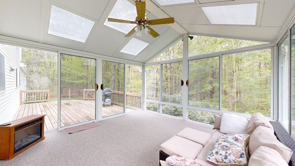 8 Lynnwood Dr, Rutland, MA Photo #21