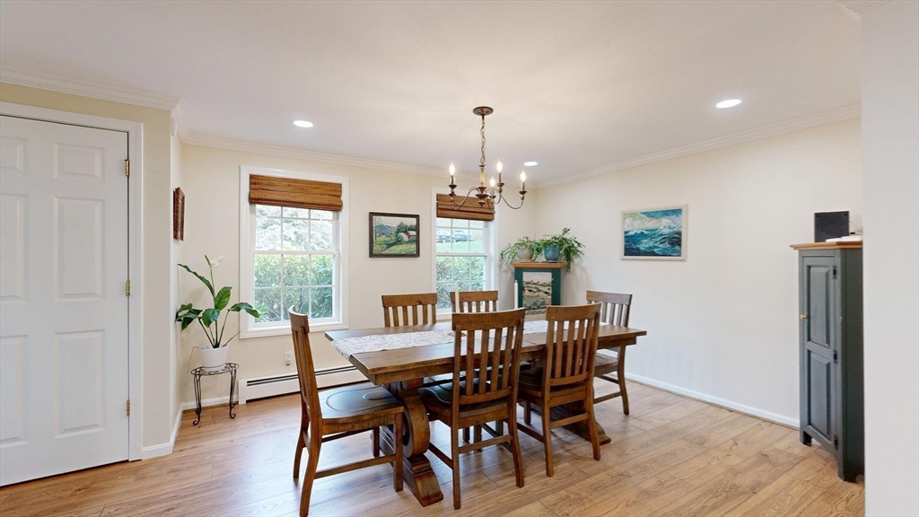 8 Lynnwood Dr, Rutland, MA Photo #16