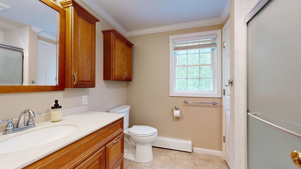 8 Lynnwood Dr, Rutland, MA Photo #25