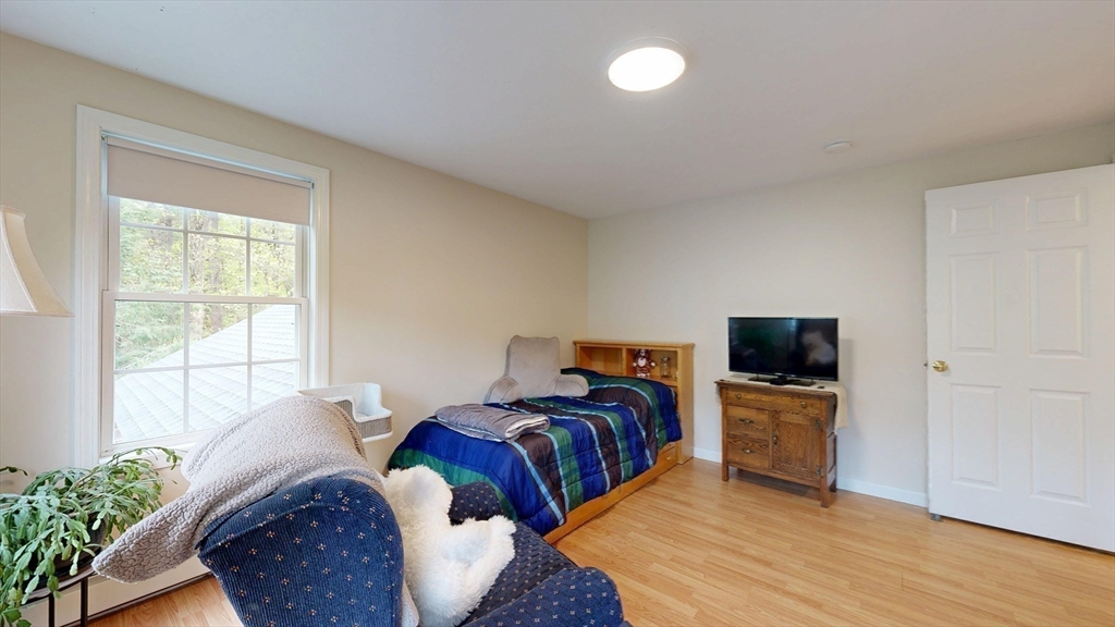 8 Lynnwood Dr, Rutland, MA Photo #27