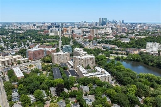 77 Pond Ave #307, Brookline, MA Photo #10