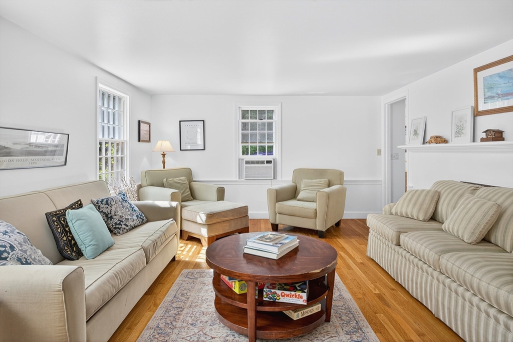 13 Two Ponds Rd