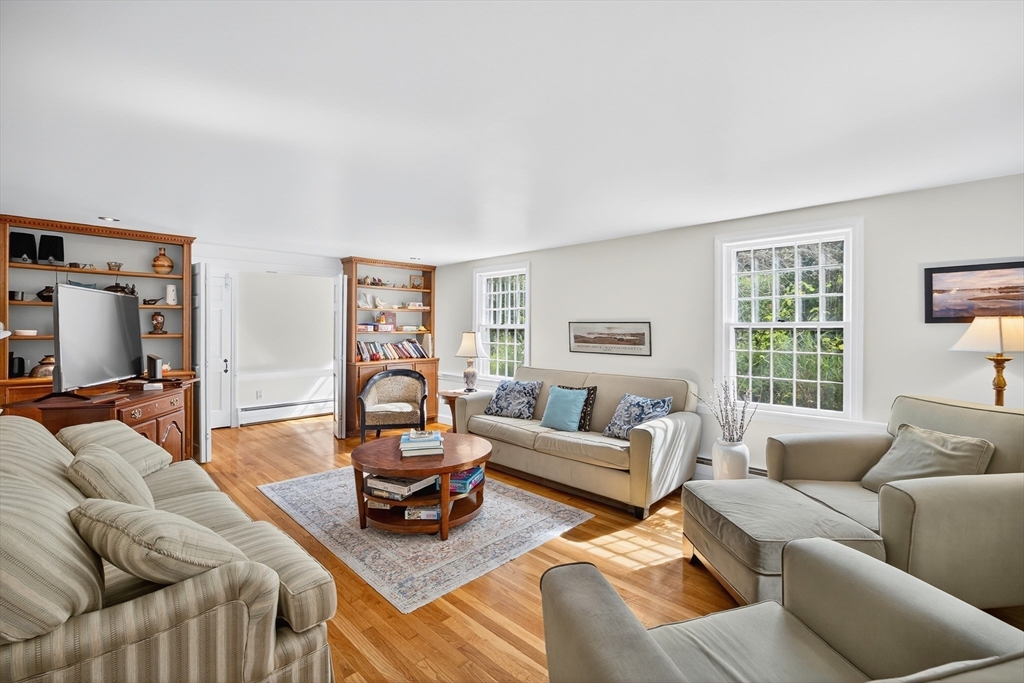 13 Two Ponds Rd