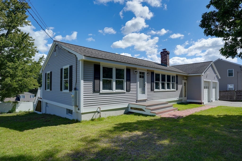 32 Lantern Ln, Burlington, MA Photo #32