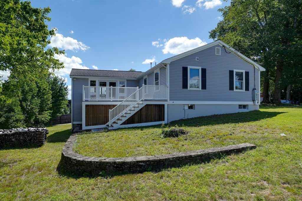 32 Lantern Ln, Burlington, MA Photo #6